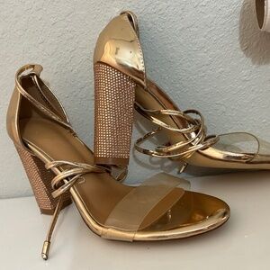 Never worn number 7 wide heel sandals.